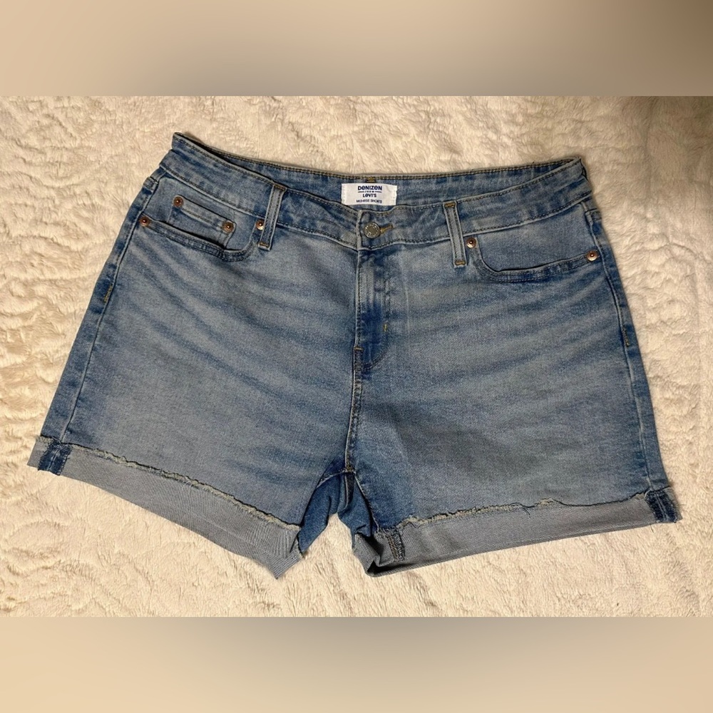 Denizen Shorts